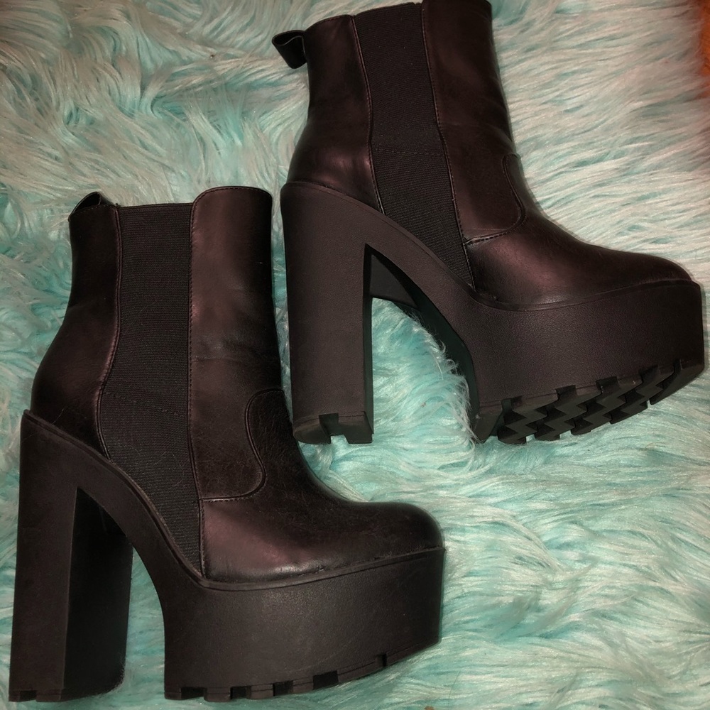 Chunky Black Booties